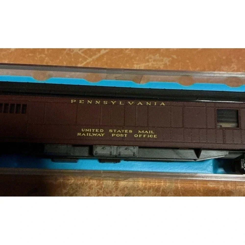 Atlas N Scale Pennsylvania United‎ States Mail Railway Post Office 85' Car